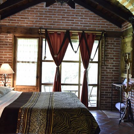 Valle Escondido Cabanas Villa กูอัสกา เด โอกัมโป ภายนอก รูปภาพ